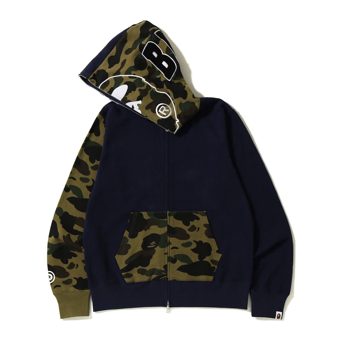 Camo Sleeve Zip-up Hoodie